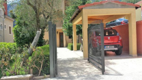 Гостиница Sole Apartments  Котор